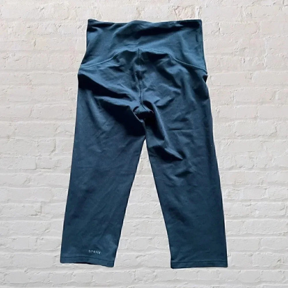 Spandex Knee Leggings Size Small - Picture 2 of 5